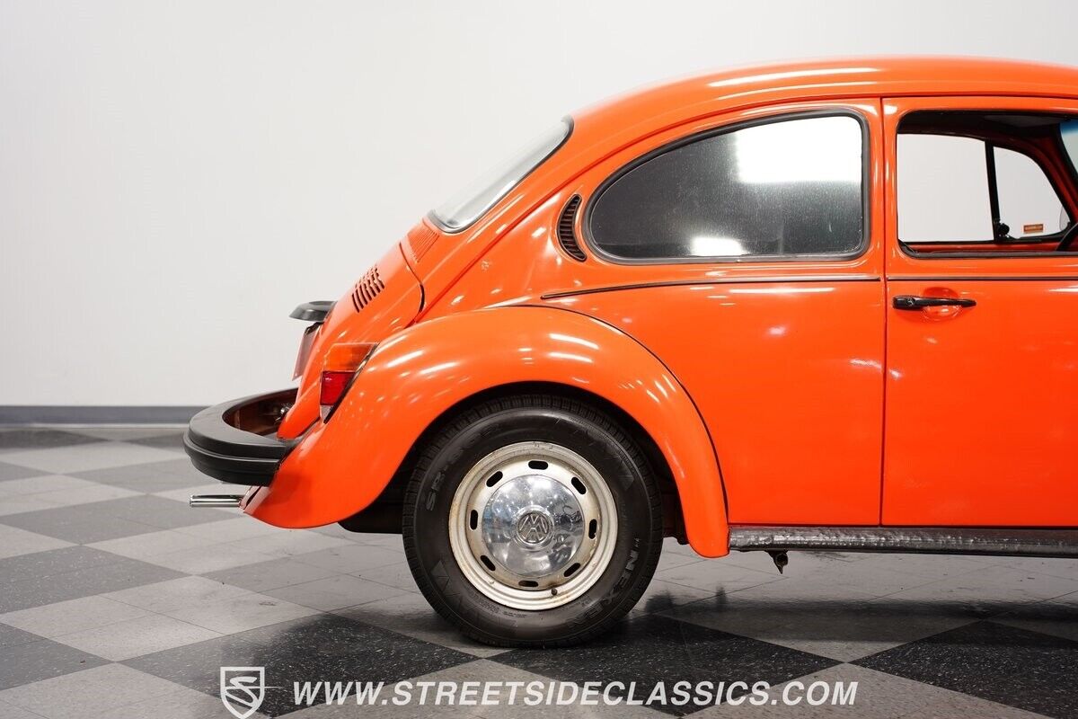 Volkswagen-Beetle-Classic-1974-Coupe-32