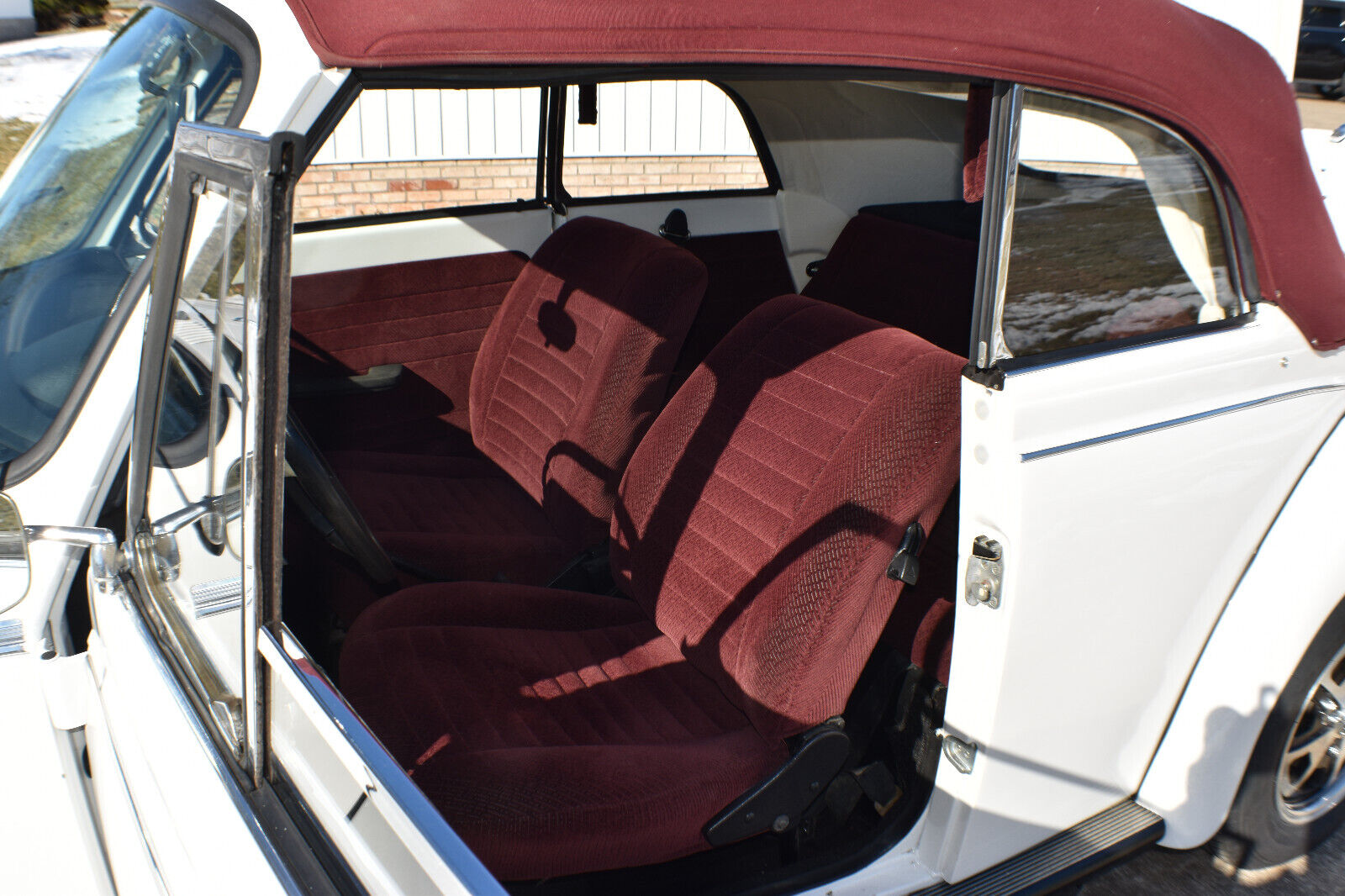 Volkswagen-Beetle-Classic-1979-Convertible-18