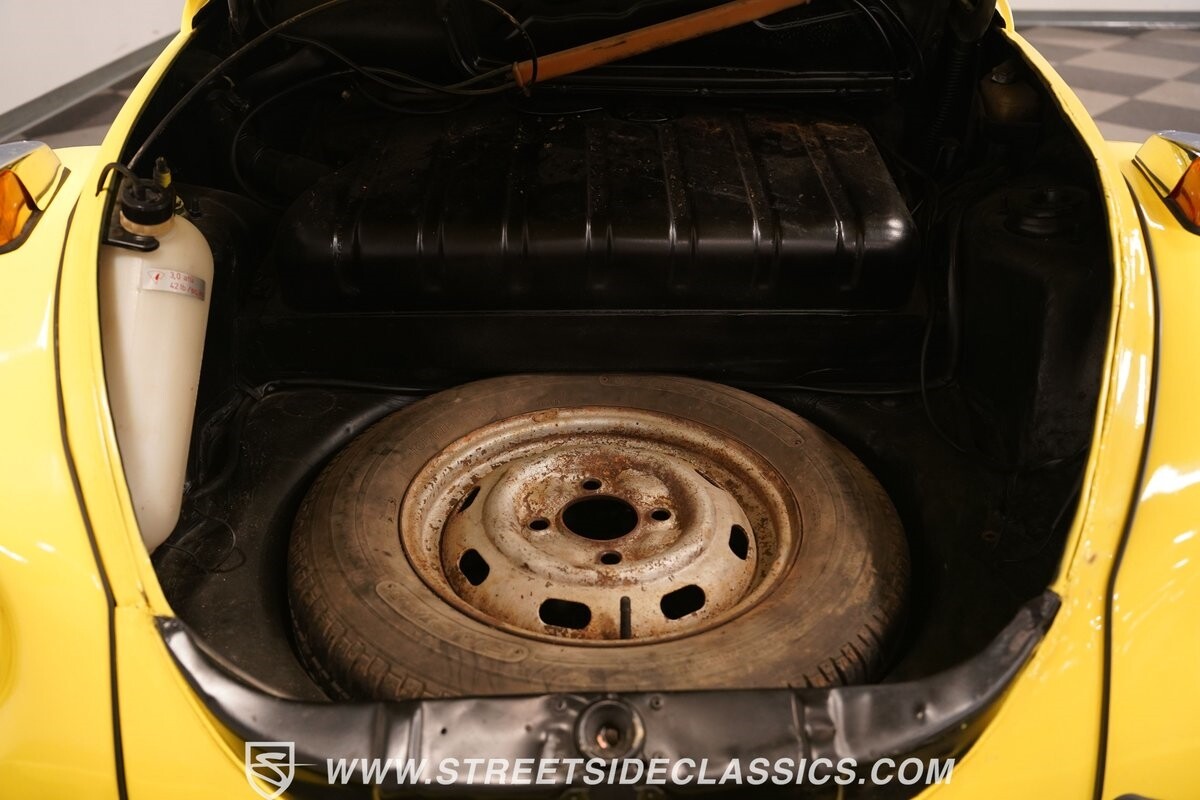 Volkswagen-Beetle-New-1974-Coupe-36