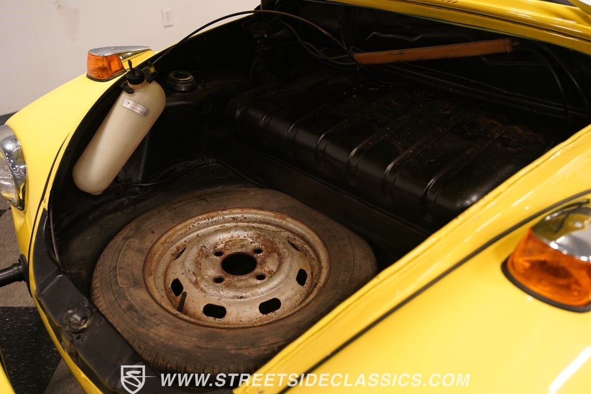 Volkswagen-Beetle-New-1974-Coupe-37