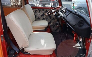 Volkswagen-Bus-1970-orange-15