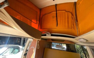 Volkswagen-Bus-1971-15