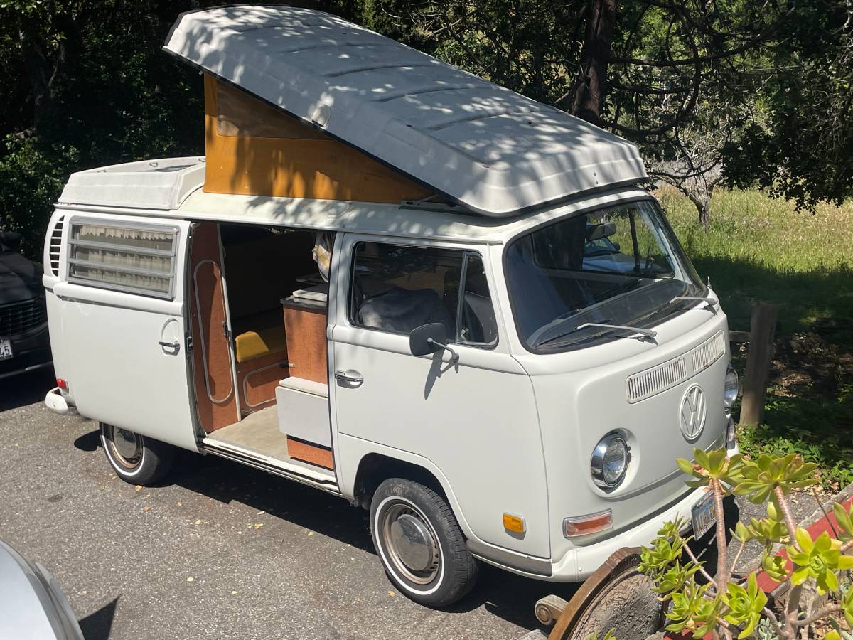 Volkswagen-Bus-1971-19