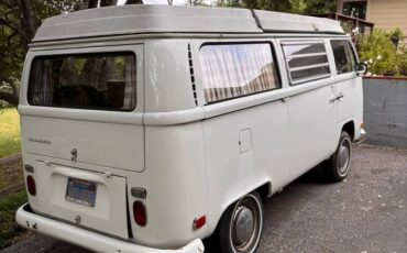 Volkswagen-Bus-1971-9