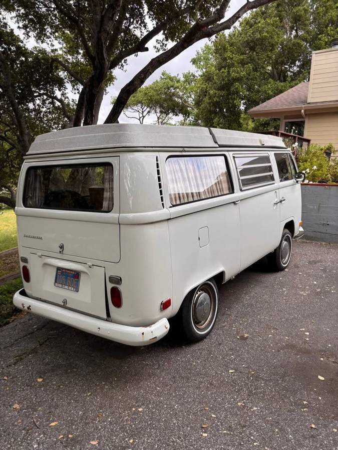 Volkswagen-Bus-1971-9