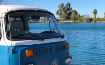Volkswagen-Bus-1974-4