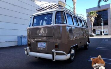 Volkswagen-Bus-23-Window-1974-VanMinivan-7