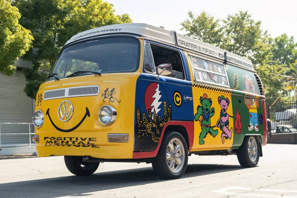 Volkswagen-Bus-type-2-1969-custom-1