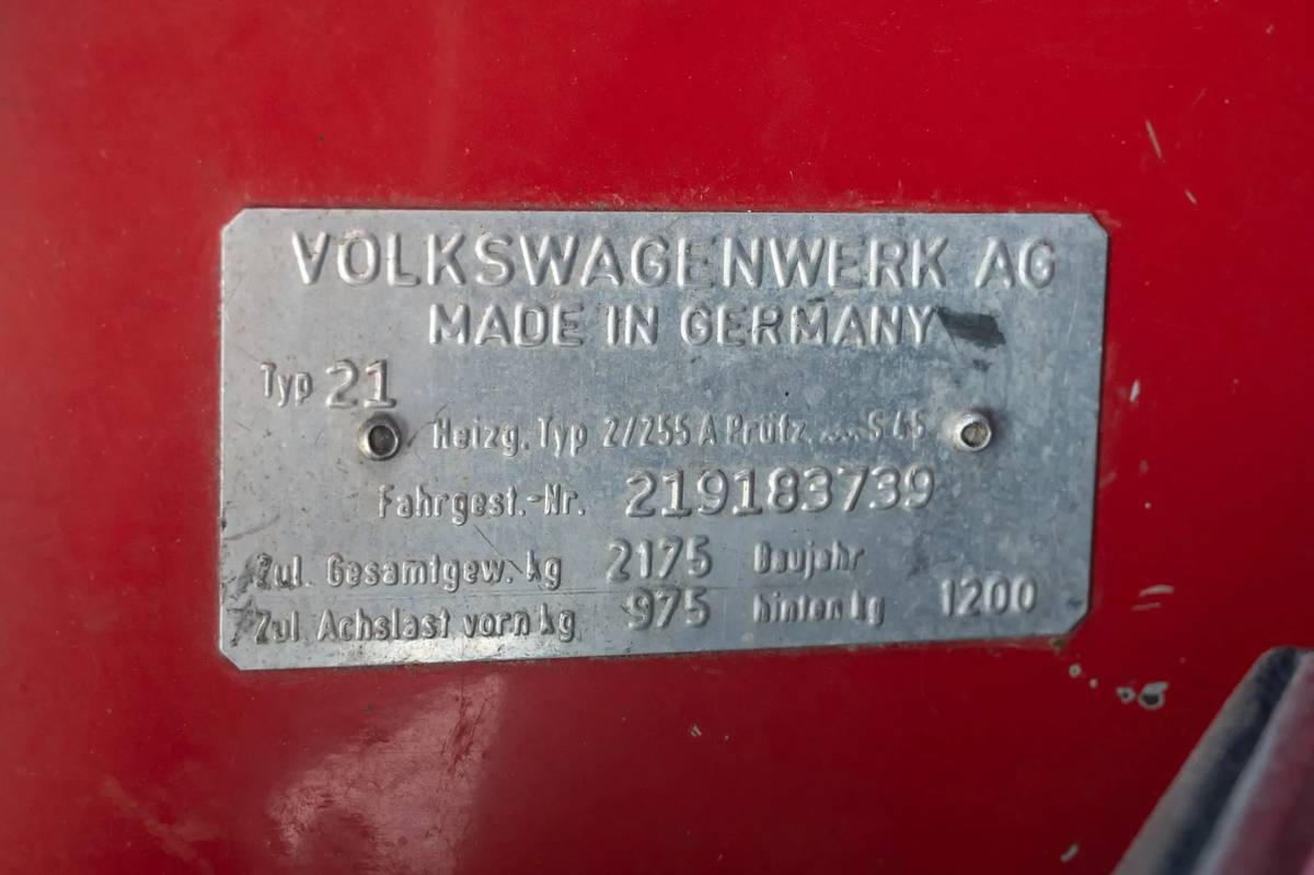 Volkswagen-Bus-type-2-1969-custom-12