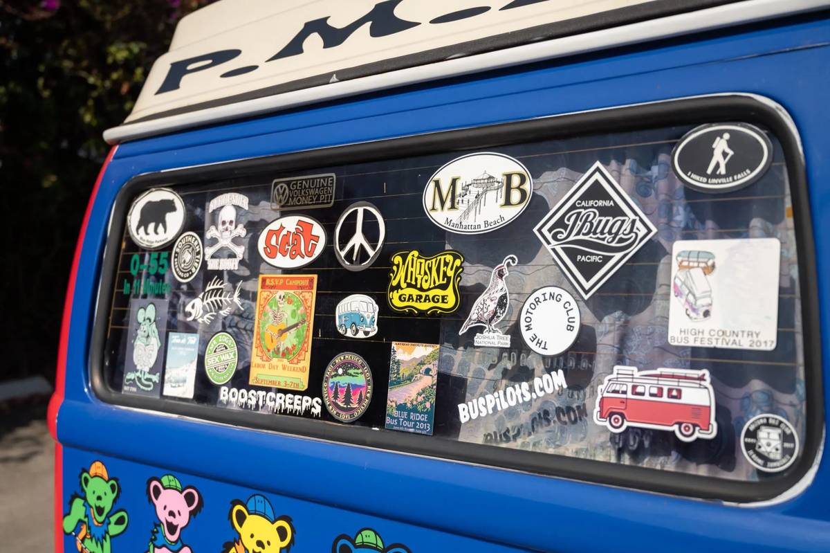 Volkswagen-Bus-type-2-1969-custom-19