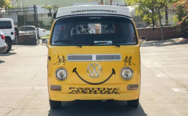 Volkswagen-Bus-type-2-1969-custom-2