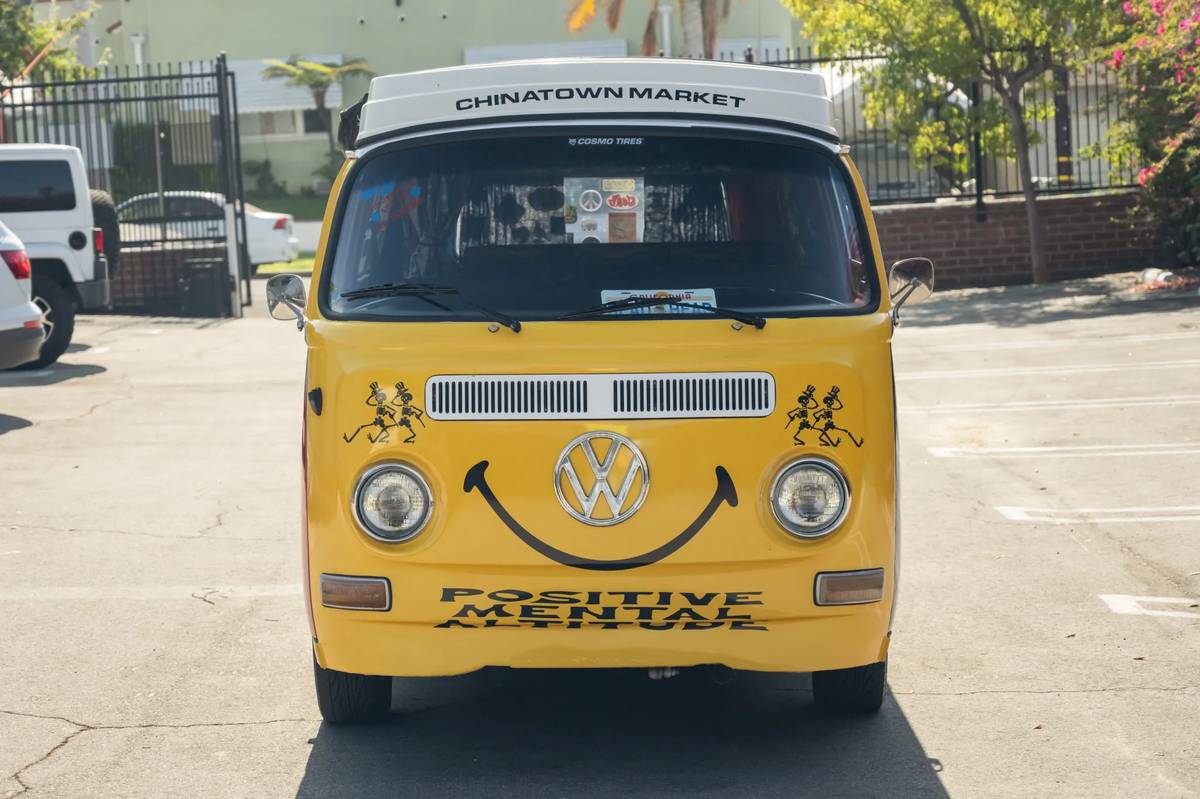 Volkswagen-Bus-type-2-1969-custom-2