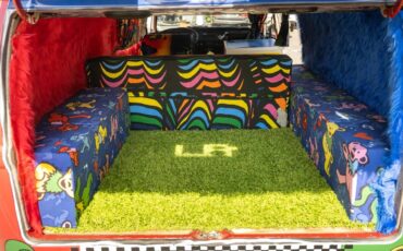 Volkswagen-Bus-type-2-1969-custom-9