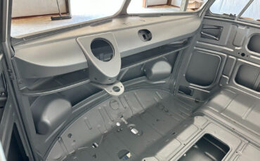 Volkswagen-BusVanagon-1960-Pickup-Truck-8