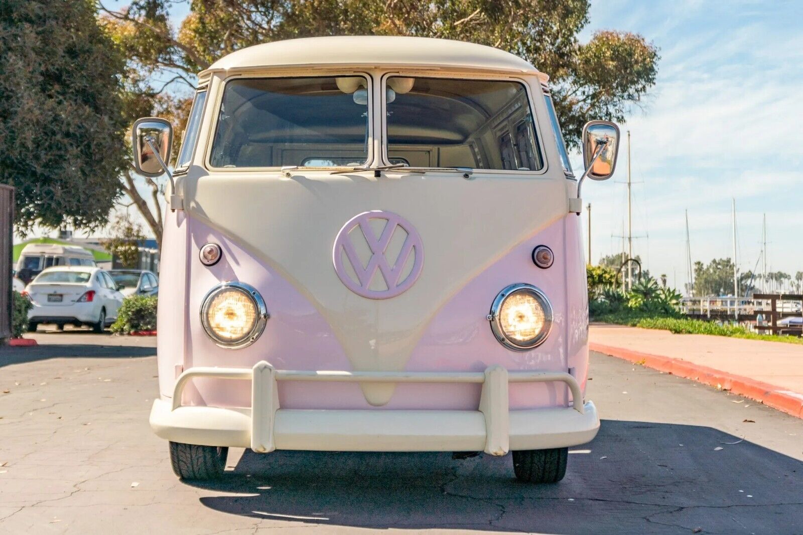 Volkswagen-BusVanagon-1961-6