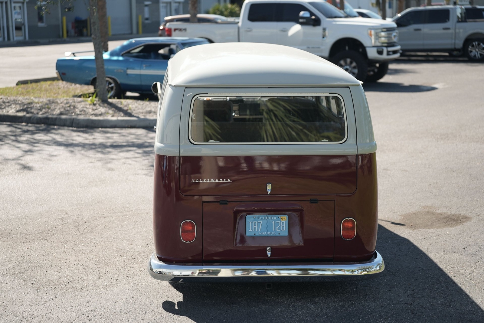 Volkswagen-BusVanagon-1967-MiniVAN-15