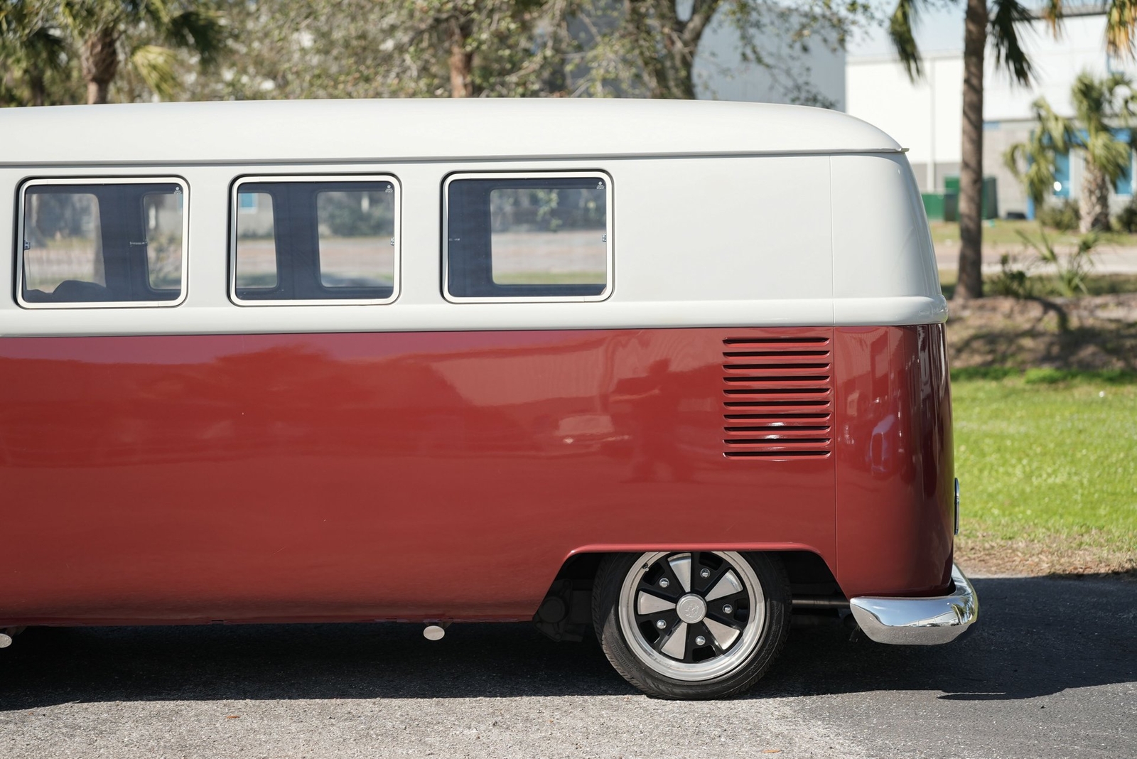 Volkswagen-BusVanagon-1967-MiniVAN-16