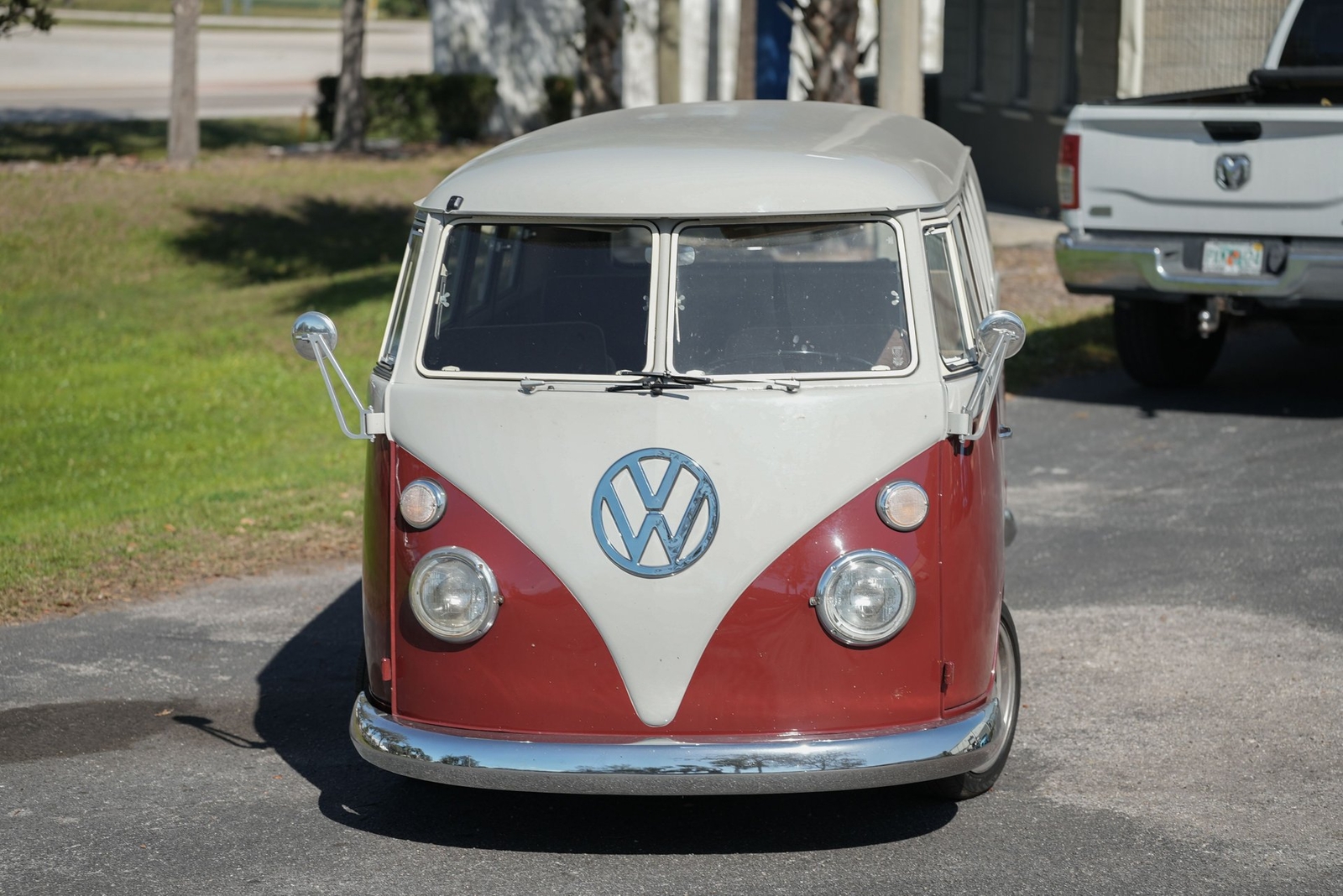Volkswagen-BusVanagon-1967-MiniVAN-8