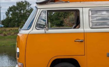 Volkswagen-BusVanagon-1969-Bus-28
