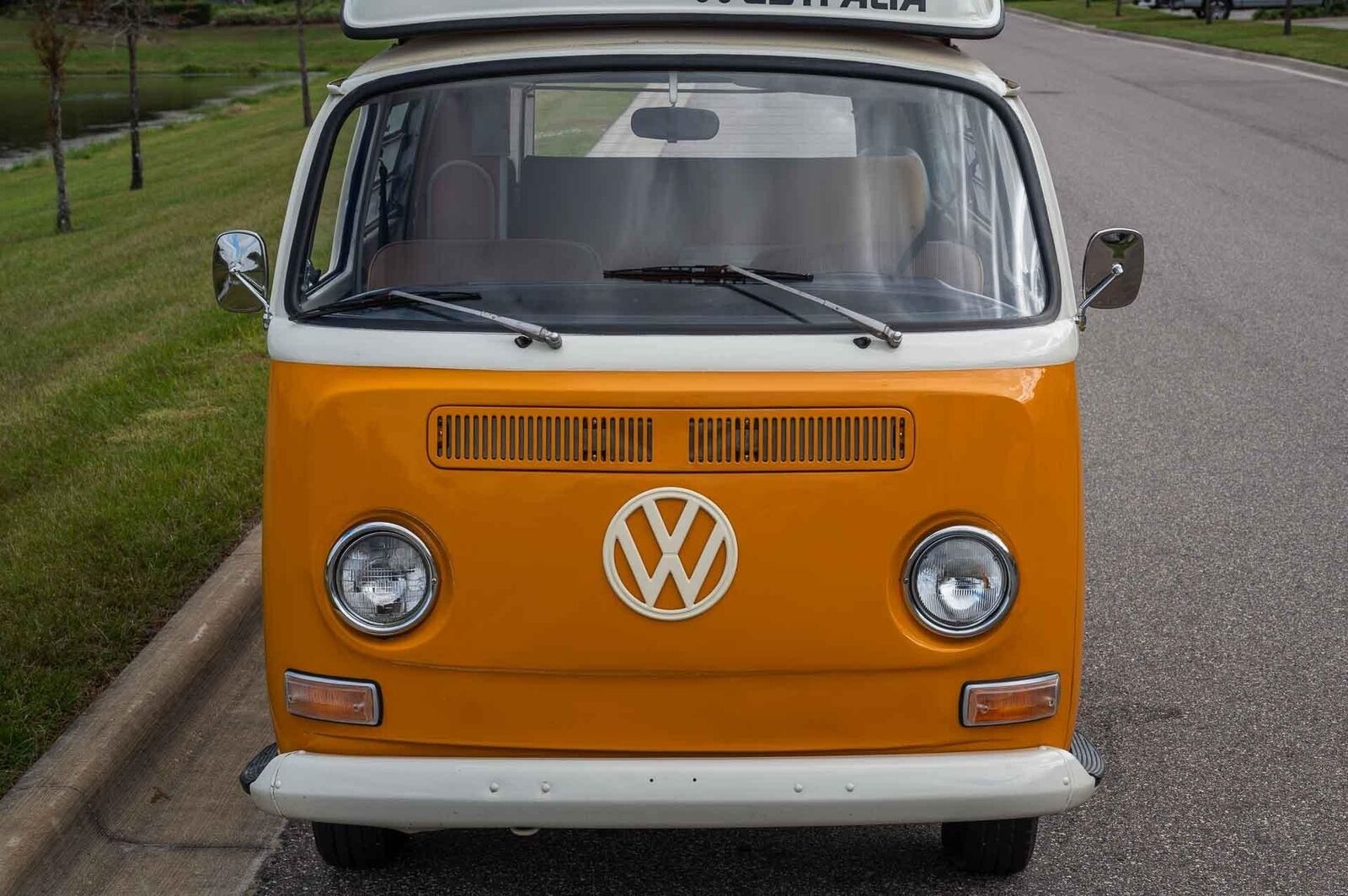 Volkswagen-BusVanagon-1969-Bus-32