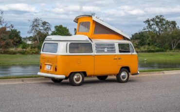 Volkswagen-BusVanagon-1969-Bus-39