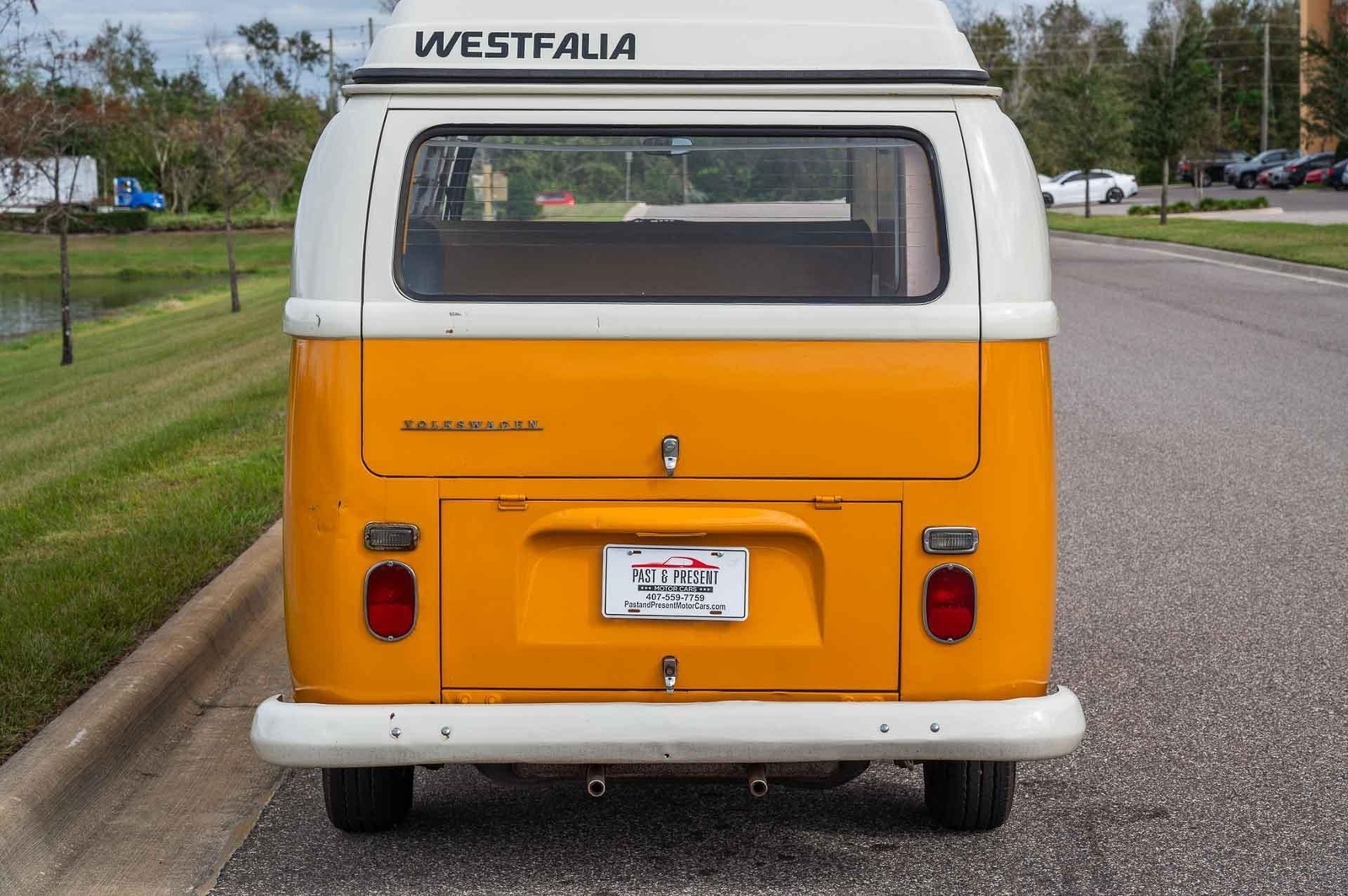 Volkswagen-BusVanagon-1969-Bus-4