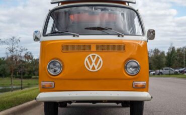 Volkswagen-BusVanagon-1969-Bus-9