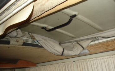 Volkswagen-BusVanagon-1971-Van-Camper-11