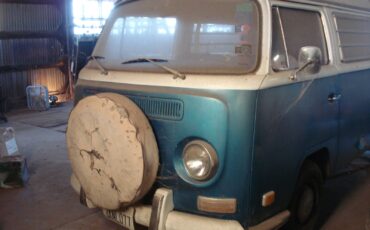 Volkswagen-BusVanagon-1971-Van-Camper-2