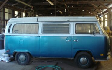 Volkswagen-BusVanagon-1971-Van-Camper