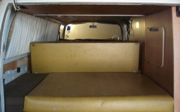 Volkswagen-BusVanagon-1971-Van-Camper-7