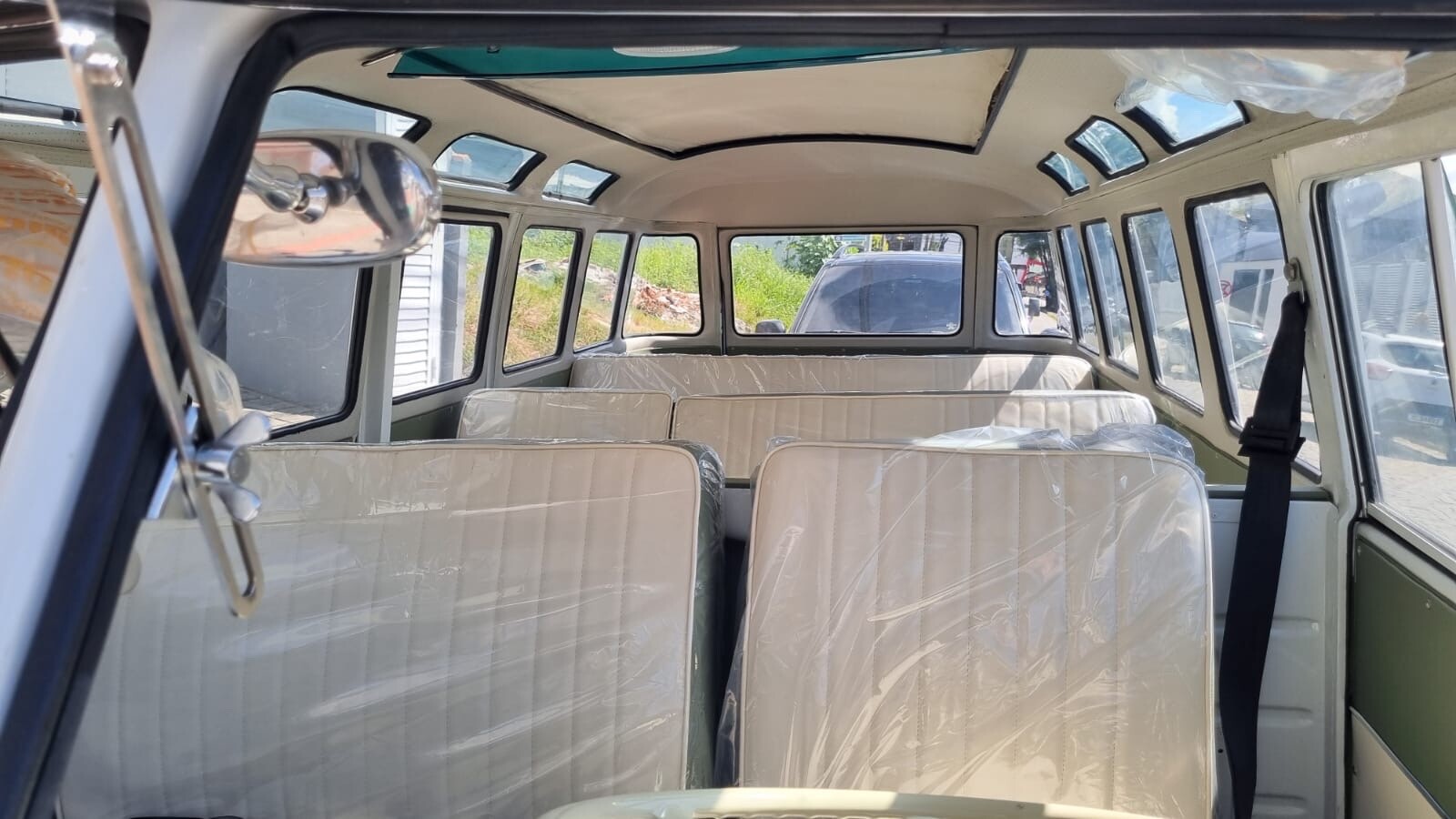 Volkswagen-BusVanagon-1972-13