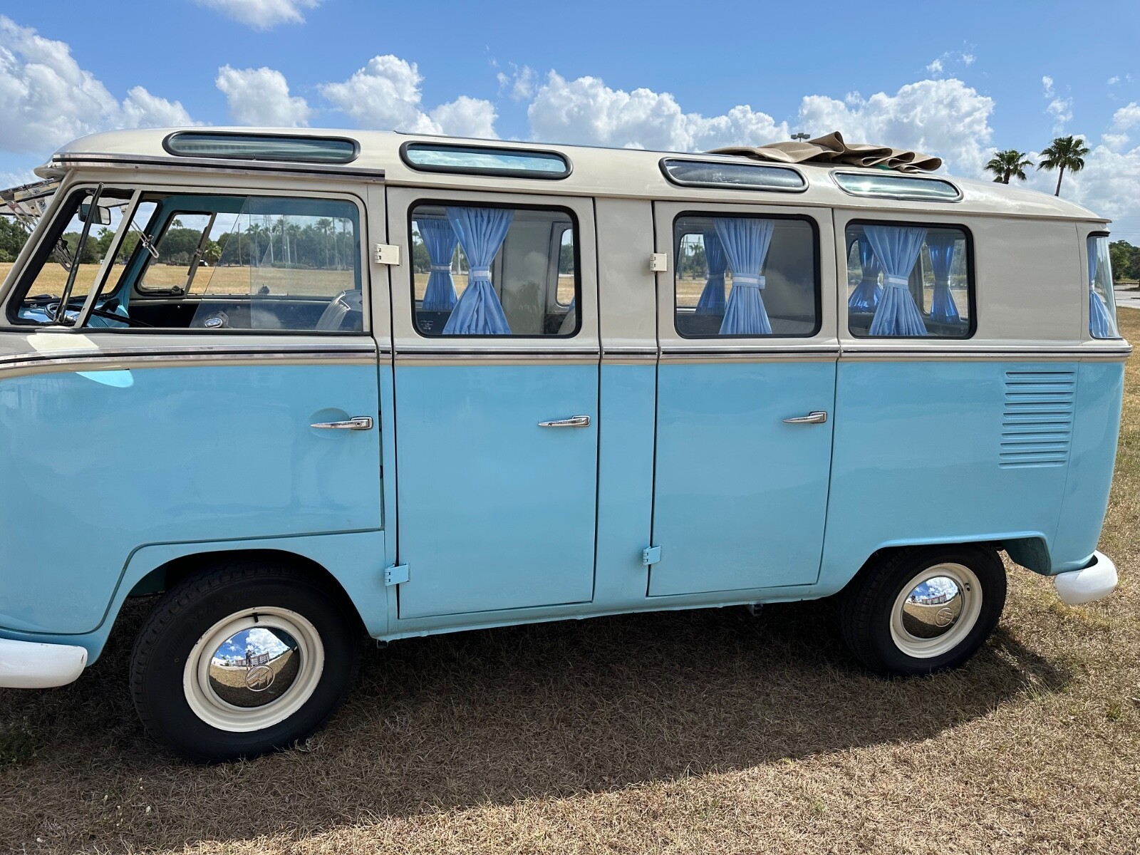 Volkswagen-BusVanagon-1972-14