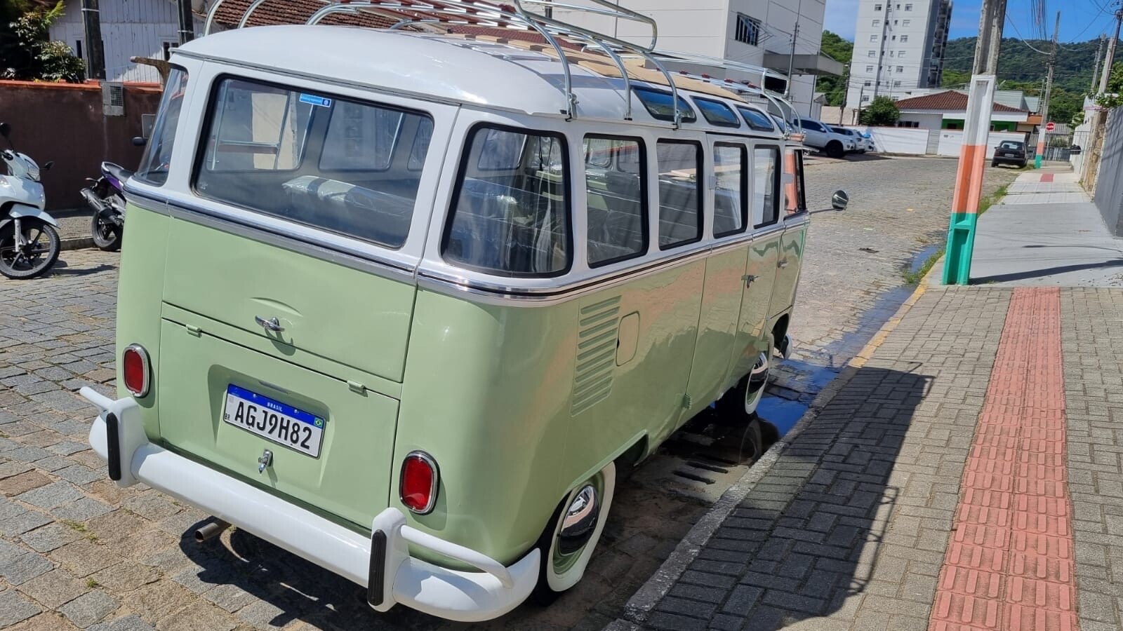 Volkswagen-BusVanagon-1972-19