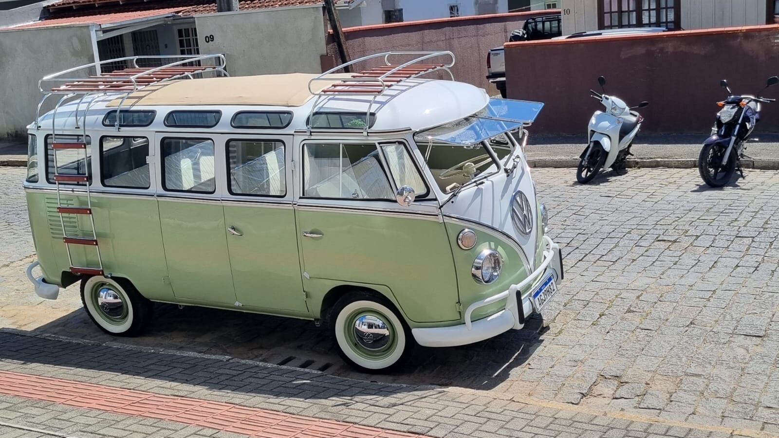 Volkswagen-BusVanagon-1972-20