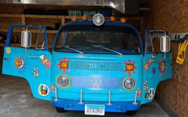 Volkswagen-BusVanagon-1973-1
