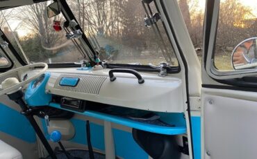 Volkswagen-BusVanagon-1974-5