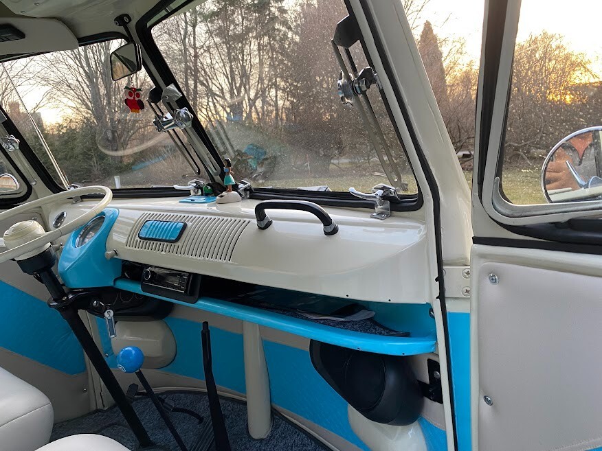 Volkswagen-BusVanagon-1974-5