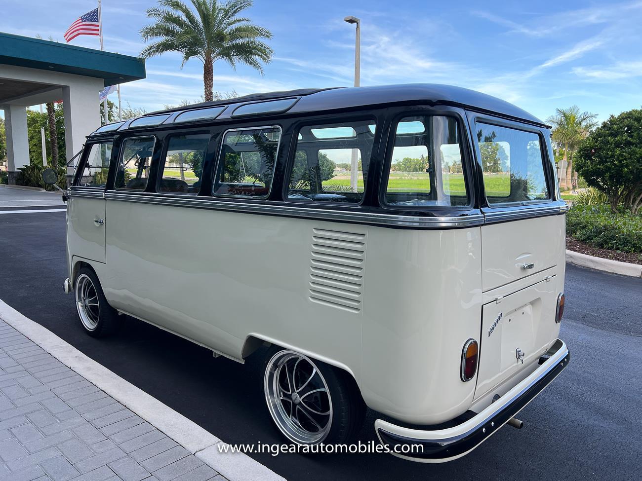 Volkswagen-BusVanagon-1974-Van-12