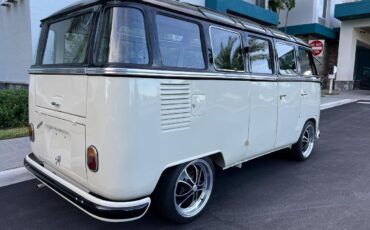Volkswagen-BusVanagon-1974-Van-15