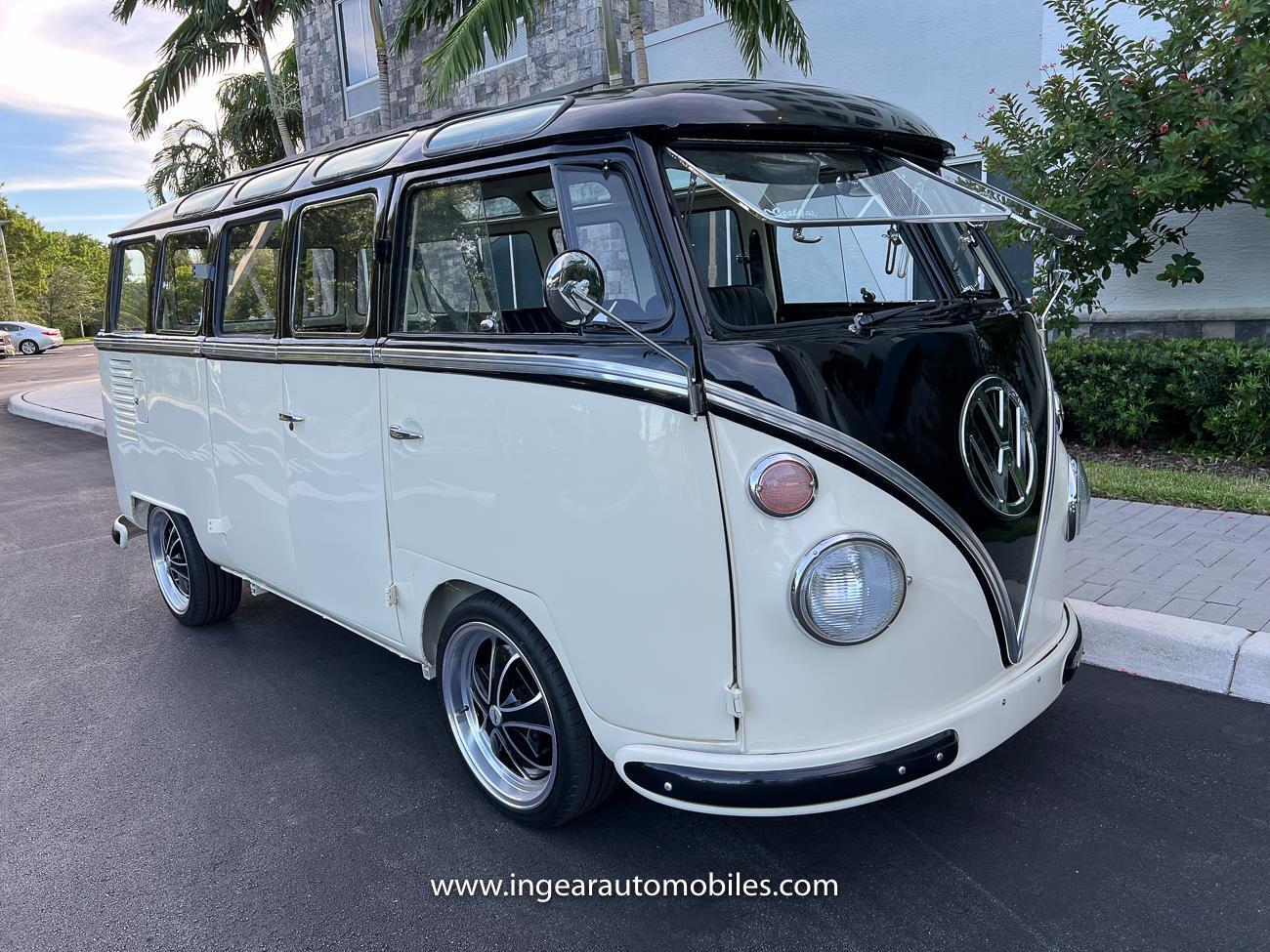 Volkswagen-BusVanagon-1974-Van-17