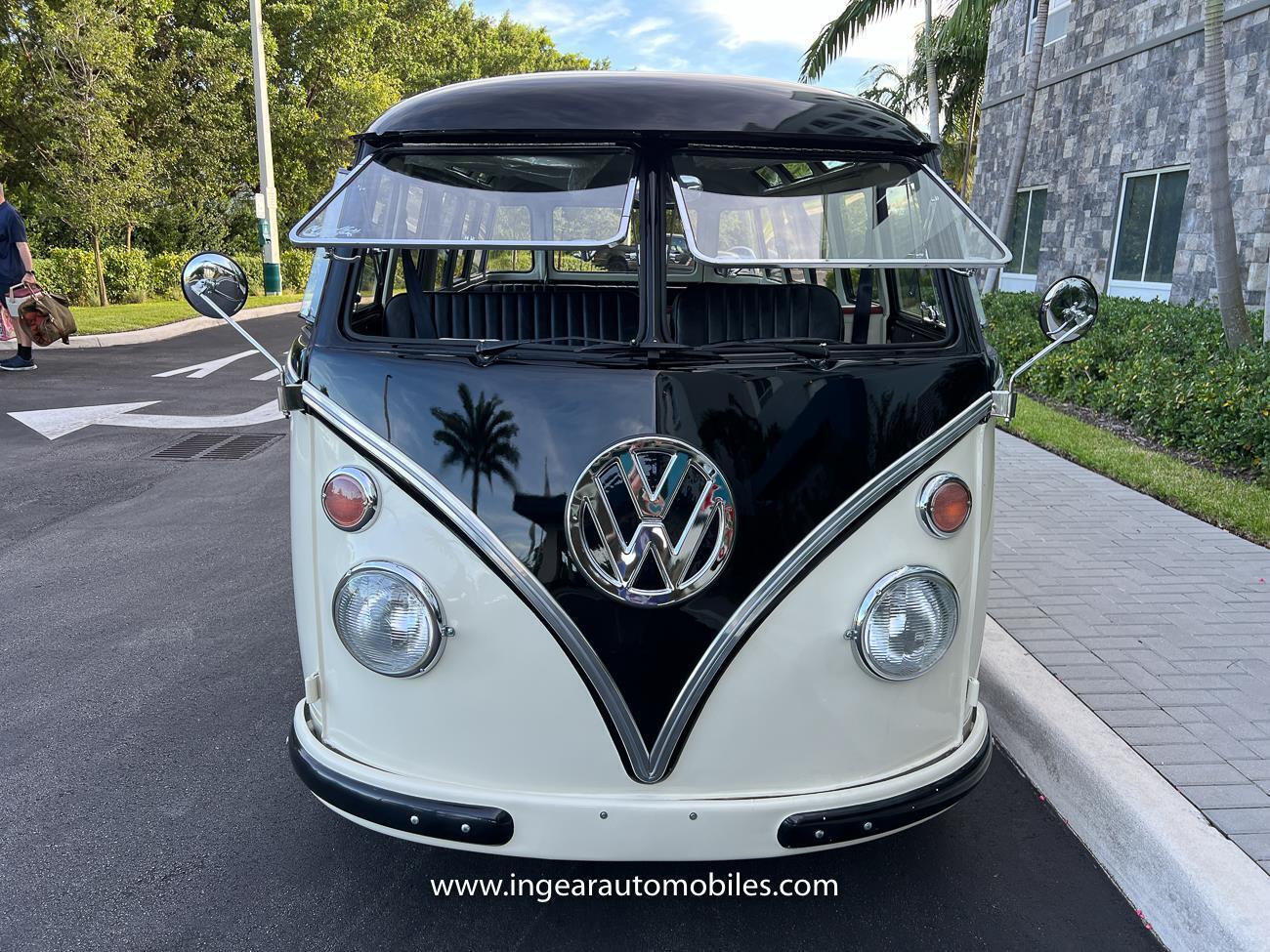 Volkswagen-BusVanagon-1974-Van-19