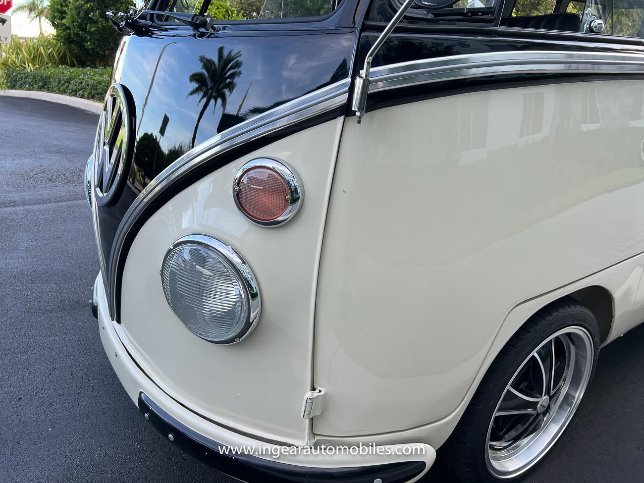 Volkswagen-BusVanagon-1974-Van-25