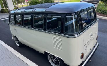 Volkswagen-BusVanagon-1974-Van-3