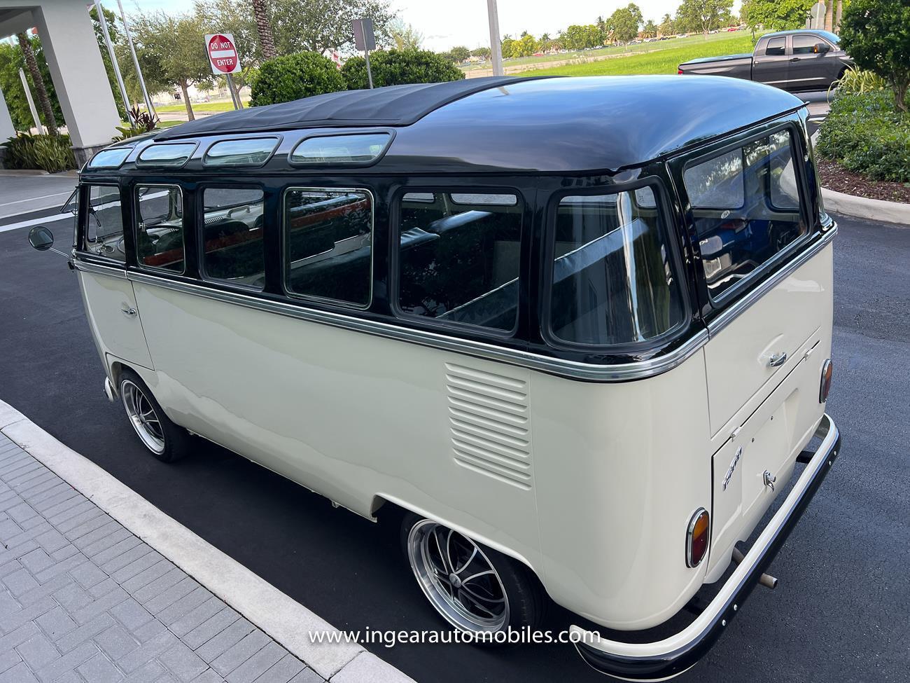 Volkswagen-BusVanagon-1974-Van-3