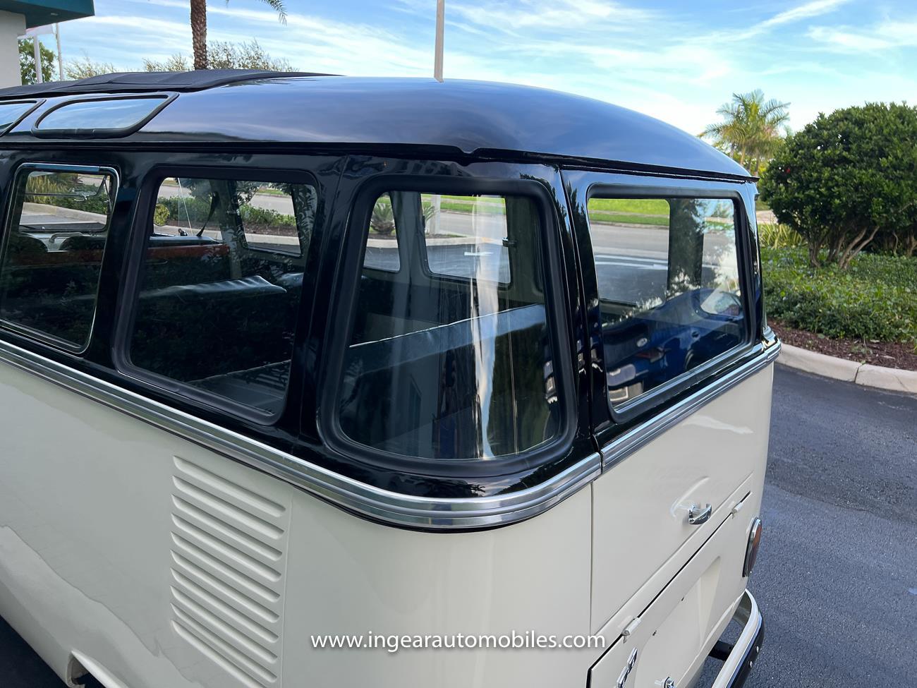 Volkswagen-BusVanagon-1974-Van-31