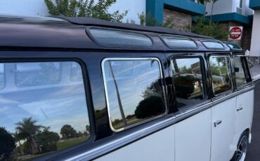 Volkswagen-BusVanagon-1974-Van-39