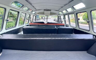 Volkswagen-BusVanagon-1974-Van-6