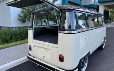 Volkswagen-BusVanagon-1974-Van-7