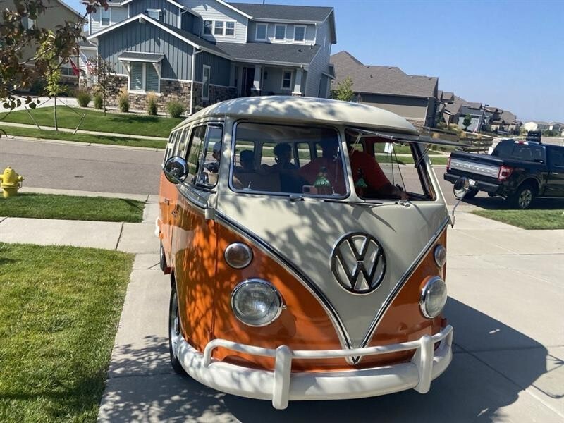 Volkswagen-BusVanagon-1975-3